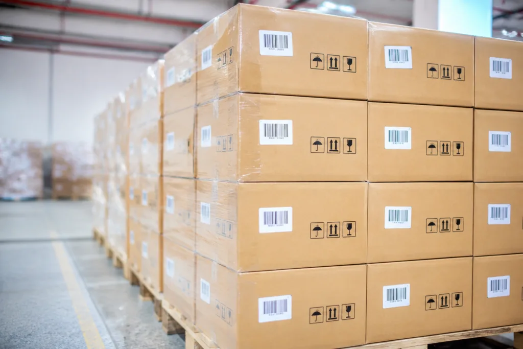 Packaging Options for Gym Clothing Brands: Polybags, Sets, Kits, and Retail Presentation 3 gym clothing cartons export warehouse