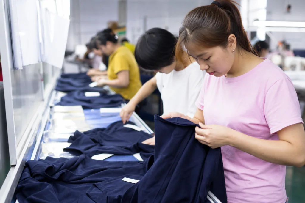 How to Choose a Clothing Manufacturer for Custom Apparel, Private Label, and Bulk Production 3 clothing manufacturer quality control