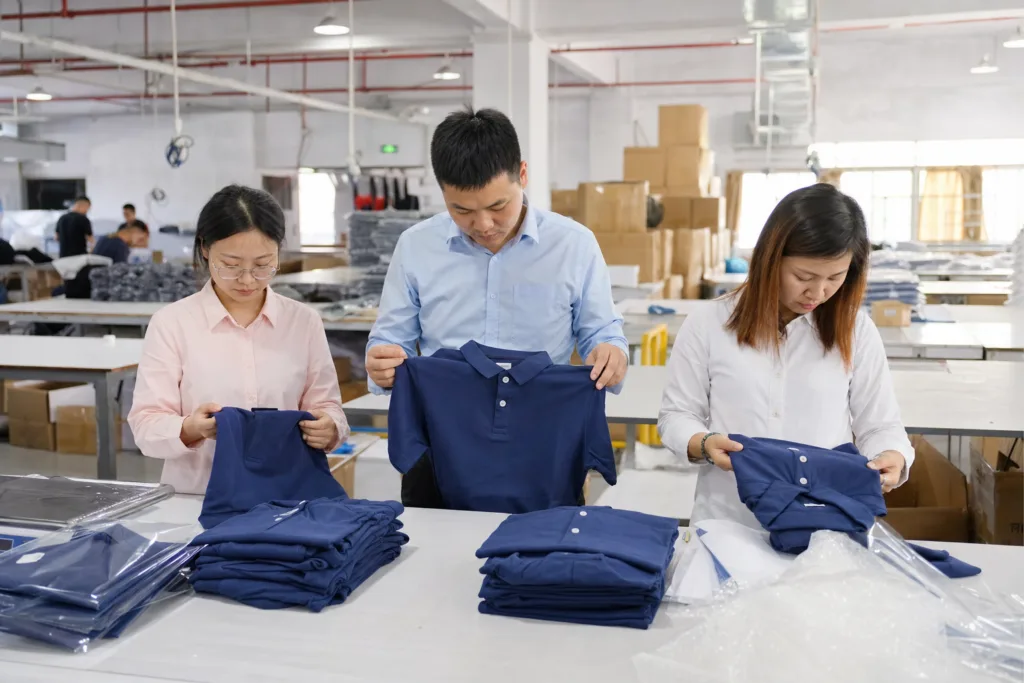 Bulk Custom Polo Shirts: What Affects Price, MOQ, and Lead Time? 3 bulk custom polo shirts quality control packing