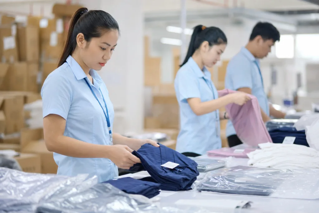 Questions to Ask a Chinese Clothing Manufacturer Before Placing an Order: A Practical Buyer Checklist 3 questions clothing manufacturer china quality inspection