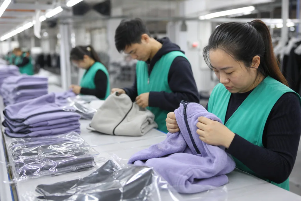 How to Tell Whether a Clothing Manufacturer Truly Fits Your Product Category 3 choose clothing manufacturer by product type quality control